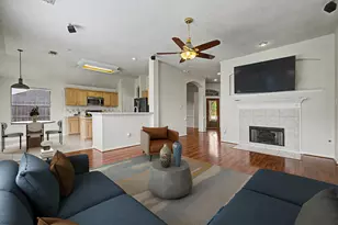 10943 Spruce Dr N, La Porte, TX 77571 - Photo 3