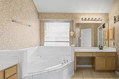10943 Spruce Drive N, La Porte, TX 77571 - Photo 17