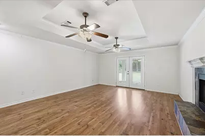 2564 Highland Park Drive, Orange, TX 77632 - Photo 13