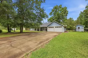 2564 Highland Park Dr, Orange, TX 77632 - Photo 3