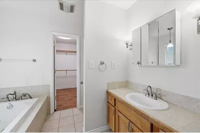 2564 Highland Park Drive, Orange, TX 77632 - Photo 21