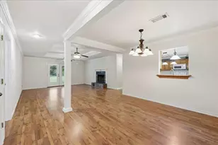 2564 Highland Park Dr, Orange, TX 77632 - Photo 7