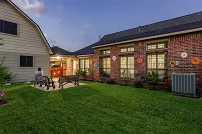 507 Clear Creek Meadows Drive, League City, TX 77573 - Photo 15