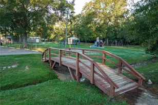 1007 Thor, New Caney, TX 77357 - Photo 9