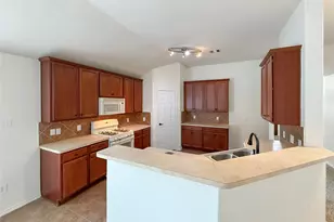 19531 S Village Of Bridgestone Ln, Spring, TX 77379 - Photo 9