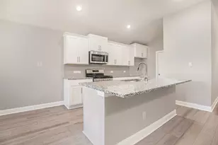 13421 Diamond Reef Ln, Texas City, TX 77568 - Photo 5