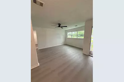 10205 Sierra Drive, Houston, TX 77051 - Photo 3