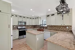 25702 Parkway Dr, Huffman, TX 77336 - Photo 9