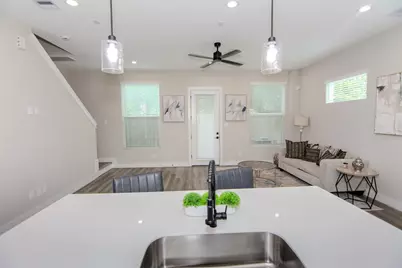 11 Wellford Street #G, Houston, TX 77022 - Photo 13