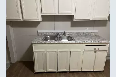 5939 Belarbor Street, Houston, TX 77033 - Photo 5