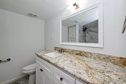 4645 Wild Indigo Street #375, Houston, TX 77027 - Photo 21