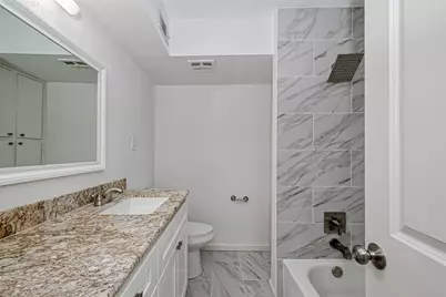 4645 Wild Indigo Street #375, Houston, TX 77027 - Photo 15