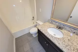 8530 Quail Burg Ln, Houston, TX 77489 - Photo 25