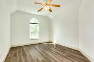 2601 Piney Woods Dr, Pearland, TX 77581 - Photo 17