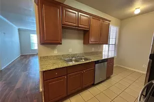 2255 Braeswood Park Dr, Houston, TX 77030 - Photo 5