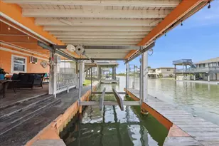 22922 Lunes St, Galveston, TX 77554 - Photo 23