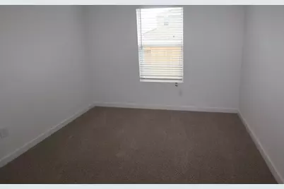7711 Jade Crest Drive, Angleton, TX 77515 - Photo 11