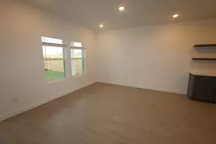 7711 Jade Crst Dr, Angleton, TX 77515 - Photo 5