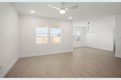 7711 Jade Crest Drive, Angleton, TX 77515 - Photo 9