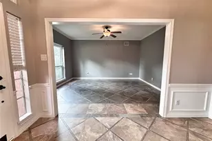 3203 Emerald Grove Dr, Houston, TX 77345 - Photo 5