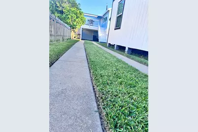 2811 Avenue Q 1/2, Galveston, TX 77550 - Photo 21