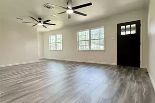 1415 Windwood St, Vidor, TX 77662 - Photo 3
