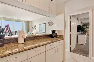 1401 E Beach Dr, Galveston, TX 77550 - Photo 11