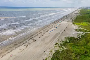 1401 E Beach Dr, Galveston, TX 77550 - Photo 39