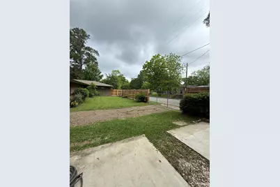 905 Persimmon Avenue, Lufkin, TX 75904 - Photo 11