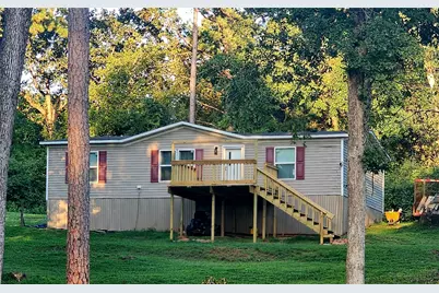 433 Highland Drive, Livingston, TX 77351 - Photo 1