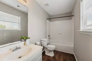 18910 Remington Mill Dr, Houston, TX 77073 - Photo 9