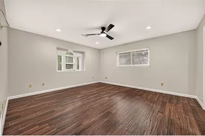 16 Mayfair Grove Court, The Woodlands, TX 77381 - Photo 27