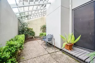 820 Harold St, Houston, TX 77006 - Photo 3