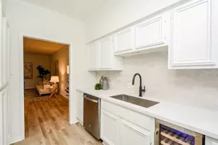 820 Harold St, Houston, TX 77006 - Photo 7