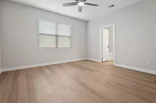 21520 Bluebonnet Bay Dr, Magnolia, TX 77354 - Photo 9