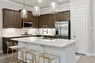 10612 Centre Glade Dr, Houston, TX 77043 - Photo 9