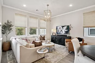 10612 Centre Glade Dr, Houston, TX 77043 - Photo 3