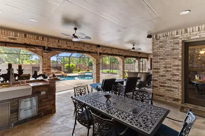 1105 Oak Park Drive, Angleton, TX 77515 - Photo 11