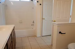 4923 Callery Creek Dr, Houston, TX 77053 - Photo 17
