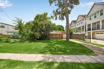 1240 W 26th Street, Houston, TX 77008 - Photo 3