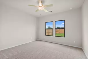 3542 Cardinal Pointe Dr, Angleton, TX 77515 - Photo 13