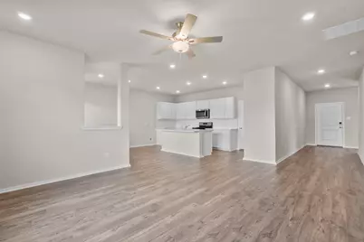 3542 Cardinal Pointe Drive, Angleton, TX 77515 - Photo 11