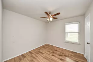 2627 Skyview Shadows Ct, Houston, TX 77047 - Photo 27