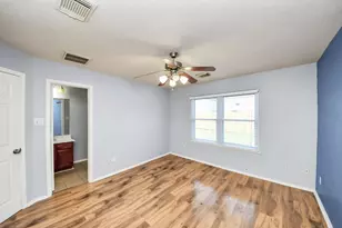 2627 Skyview Shadows Ct, Houston, TX 77047 - Photo 23