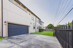 4003 Dumbarton St, Houston, TX 77025 - Photo 39