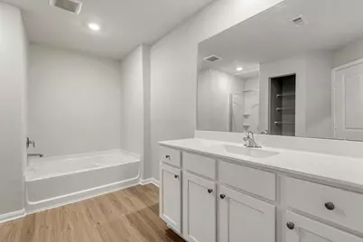 6418 Winter Elm Street, Houston, TX 77048 - Photo 5