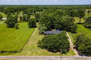 384 Co Rd 2046, Hull, TX 77564 - Photo 45