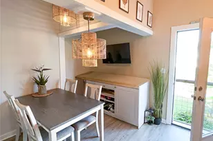 2010 Ave O 1/2, Galveston, TX 77550 - Photo 9