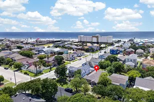 1805 Ave N 1/2, Galveston, TX 77550 - Photo 35