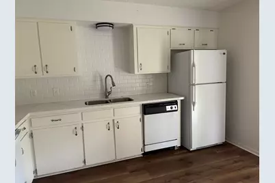 101 Willenberg Road #5, Lake Jackson, TX 77566 - Photo 3